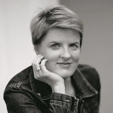 STEFANIE SCHNEIDER